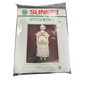 Sunset Stitchery Holly Noel 19” Christmas Doll Kit #2192  Vintage 1985 Crafting